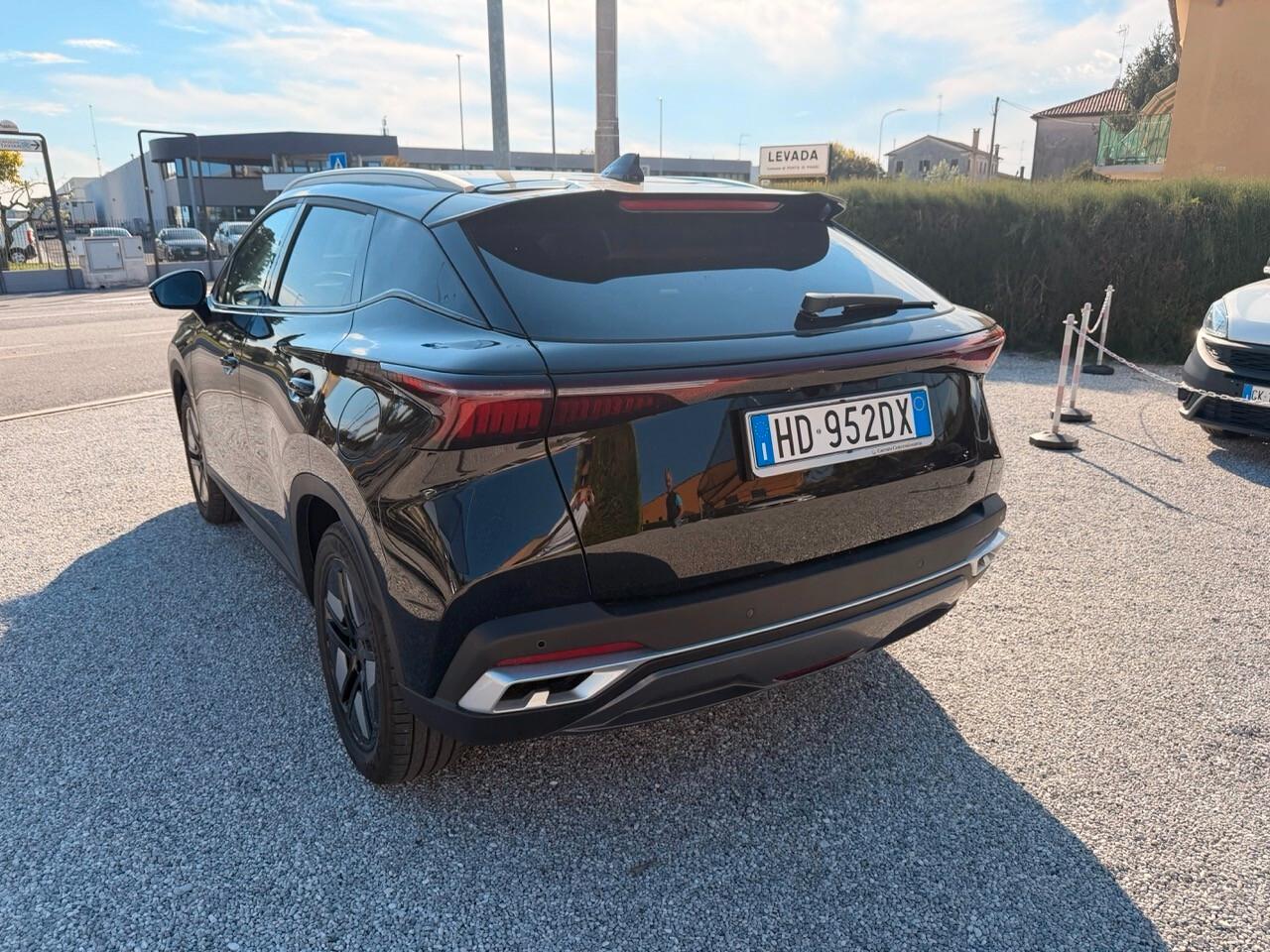 Omoda 5 SHS 1.5 TGDi Super Hybrid System 224 CV Premium Total Black