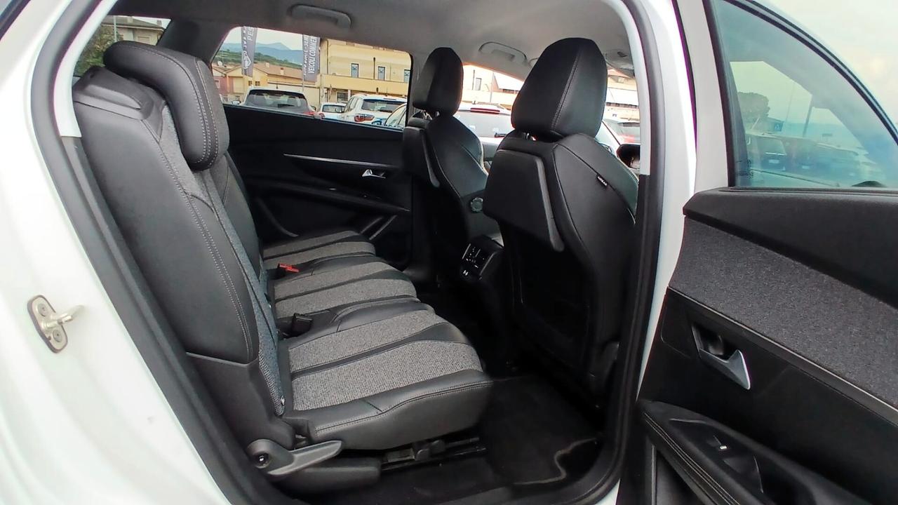 Peugeot 5008 BlueHDi 130 S&S Business