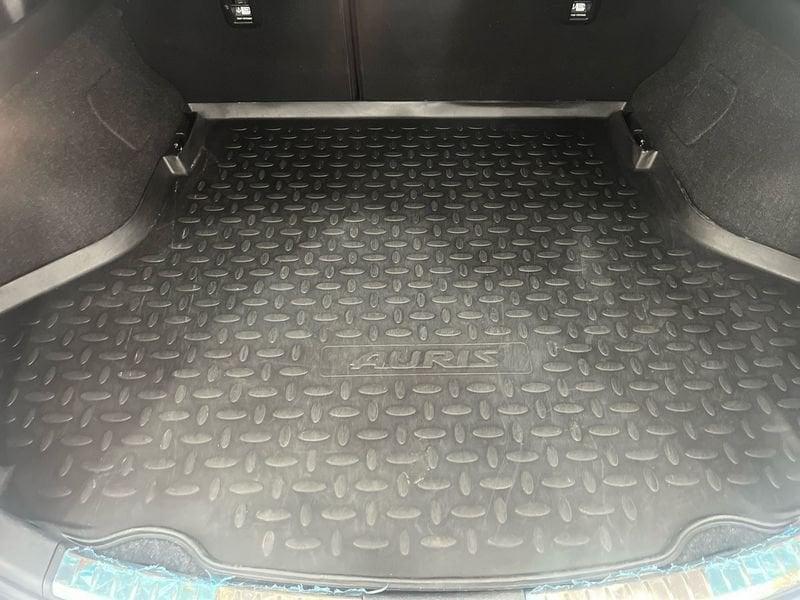 Toyota Auris Auris Touring Sports 1.8h Style cvt