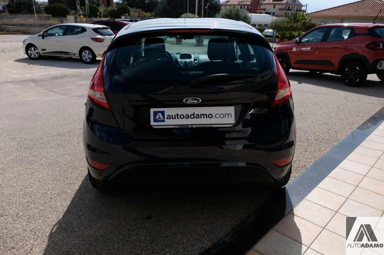 Ford Fiesta 1.4 TDCi 70CV 5 porte Titanium