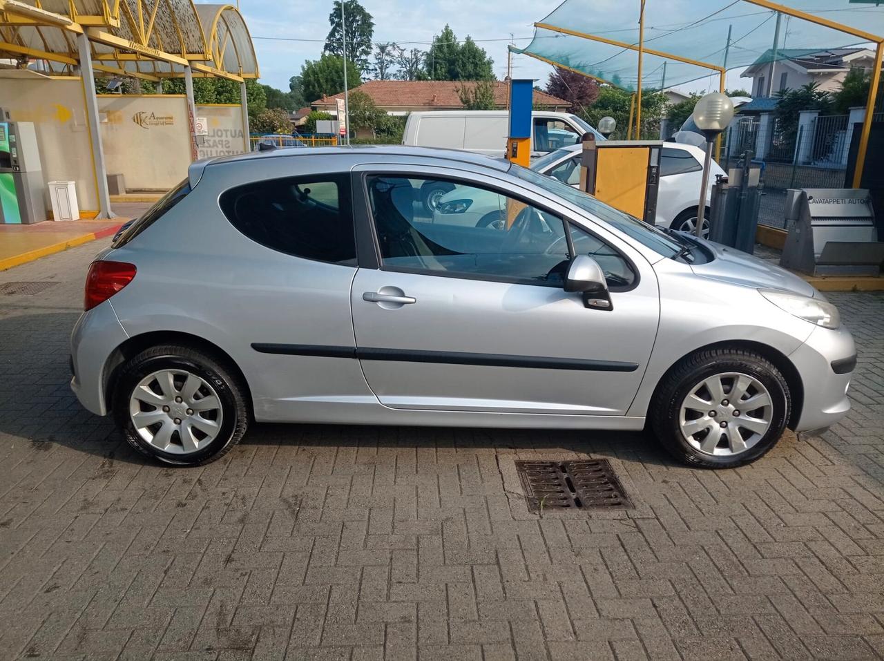 Peugeot 207 1.4 8V 75CV 3p. X Line(2999