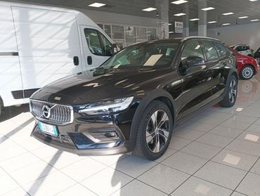 VOLVO V60 Cross Country B4 (d) AWD Geartronic Business Pro