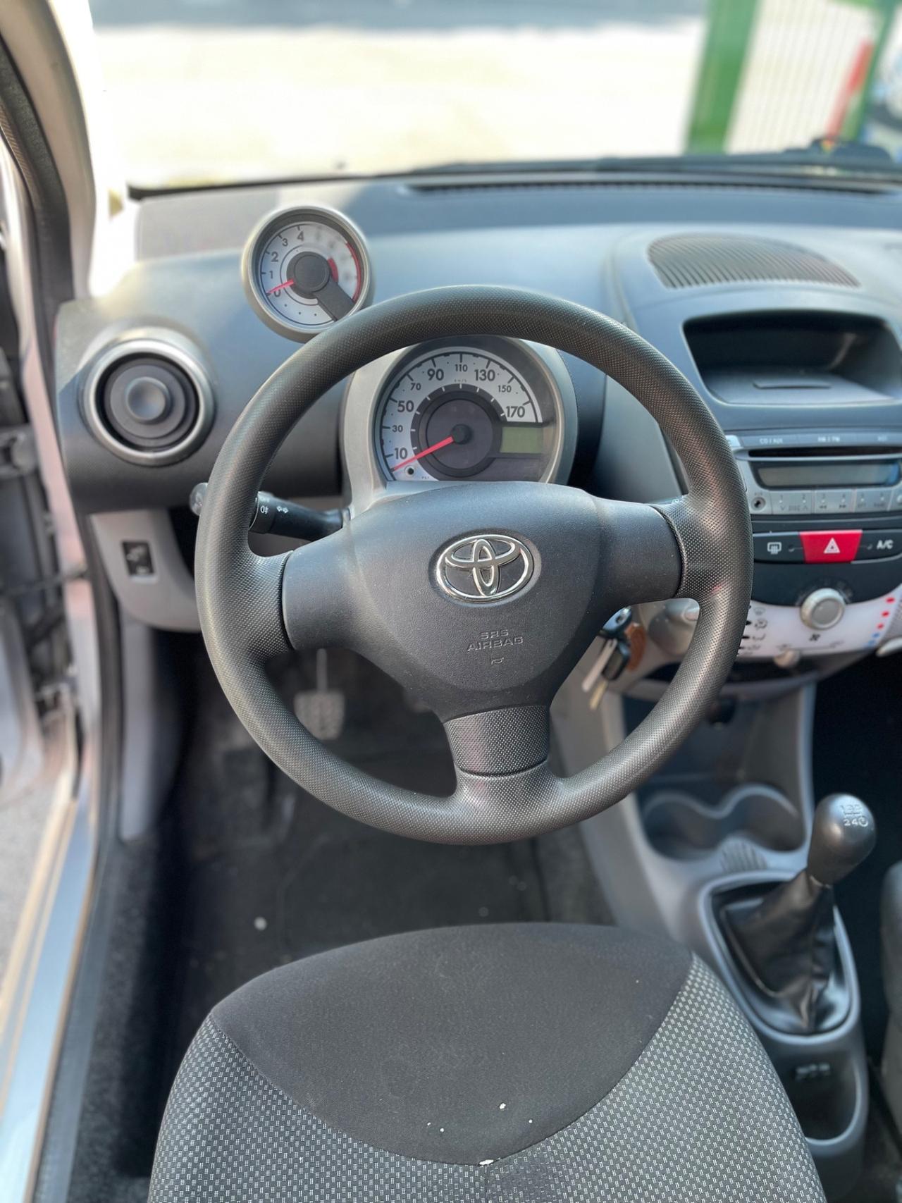Toyota Aygo 1.0 12V VVT-i 3 porte Sol