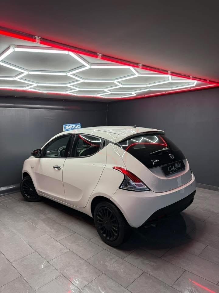 Lancia Ypsilon 1.3 MJT 95 CV NUOVA 11/2015