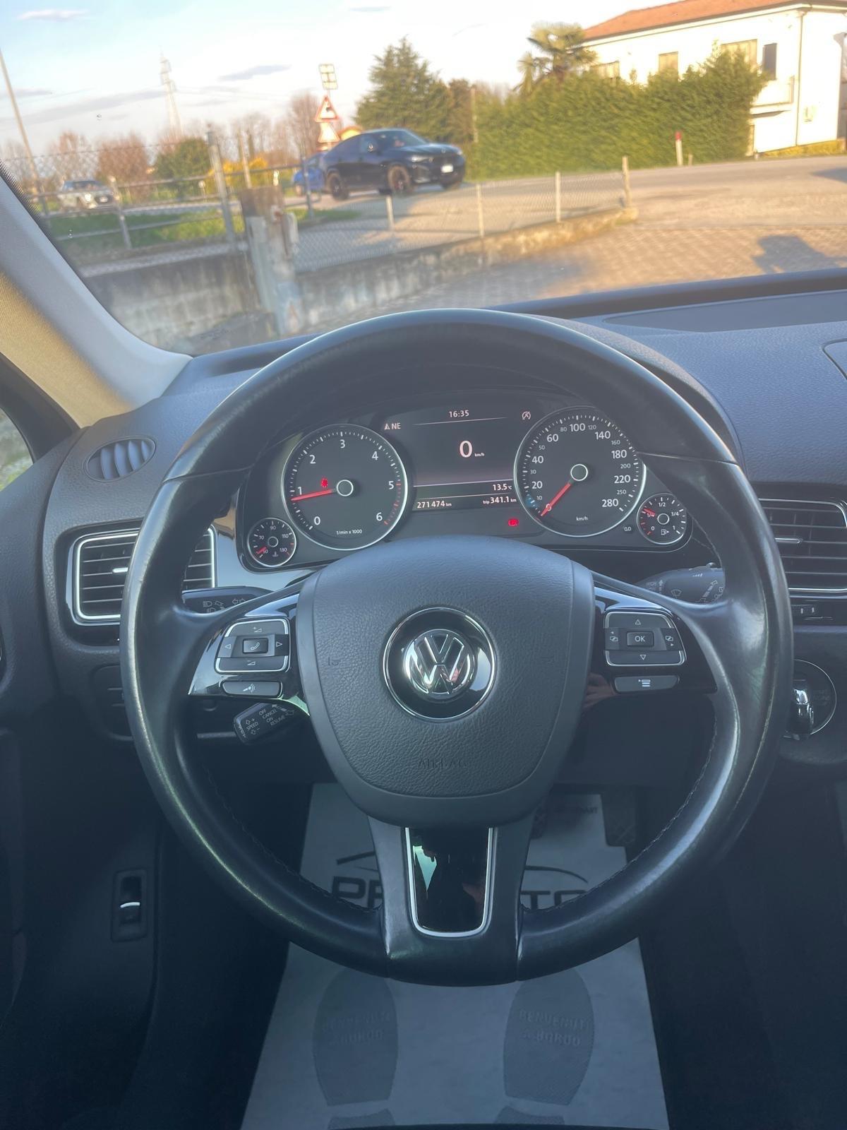 Volkswagen Touareg 3.0 TDI 204 CV tiptronic BlueMotion Techn. Executive