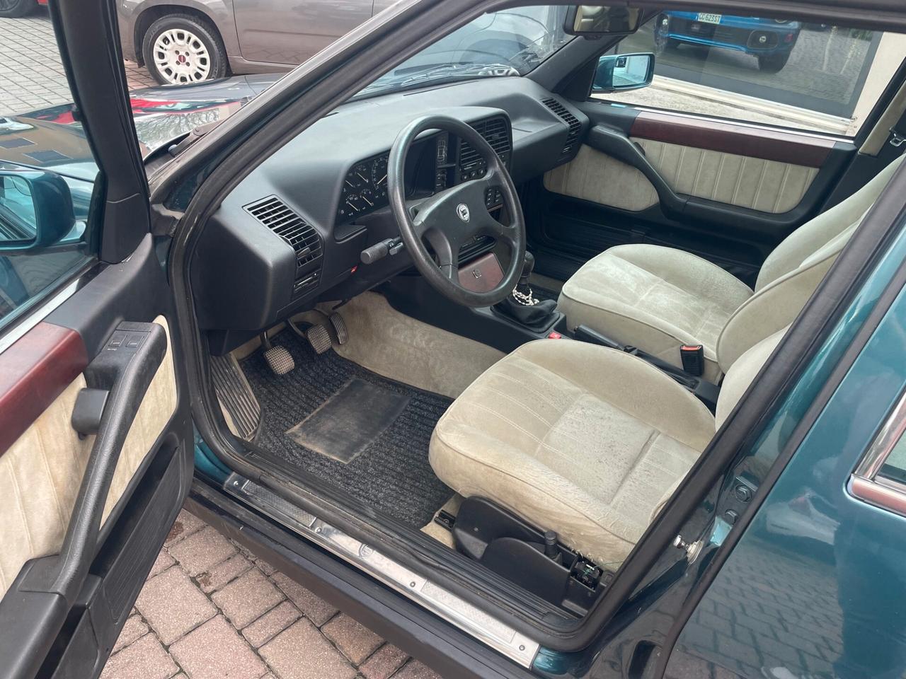 Lancia Thema 2.0 i.e. 16V cat