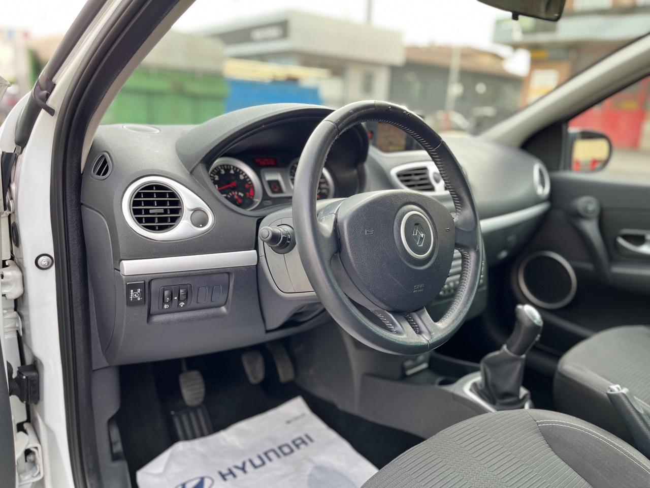 Renault Clio 1.2 16V 5 porte GPL Dynamique