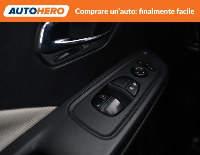 NISSAN Micra 1.0L 12V 5 porte Acenta