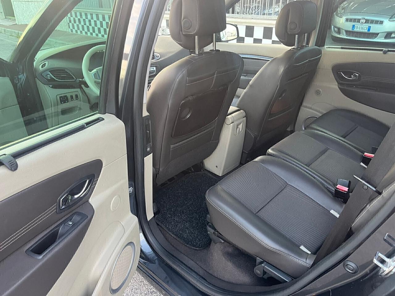 Renault Scénic X-Mod dCi Luxe 7 posti Unipro 2011