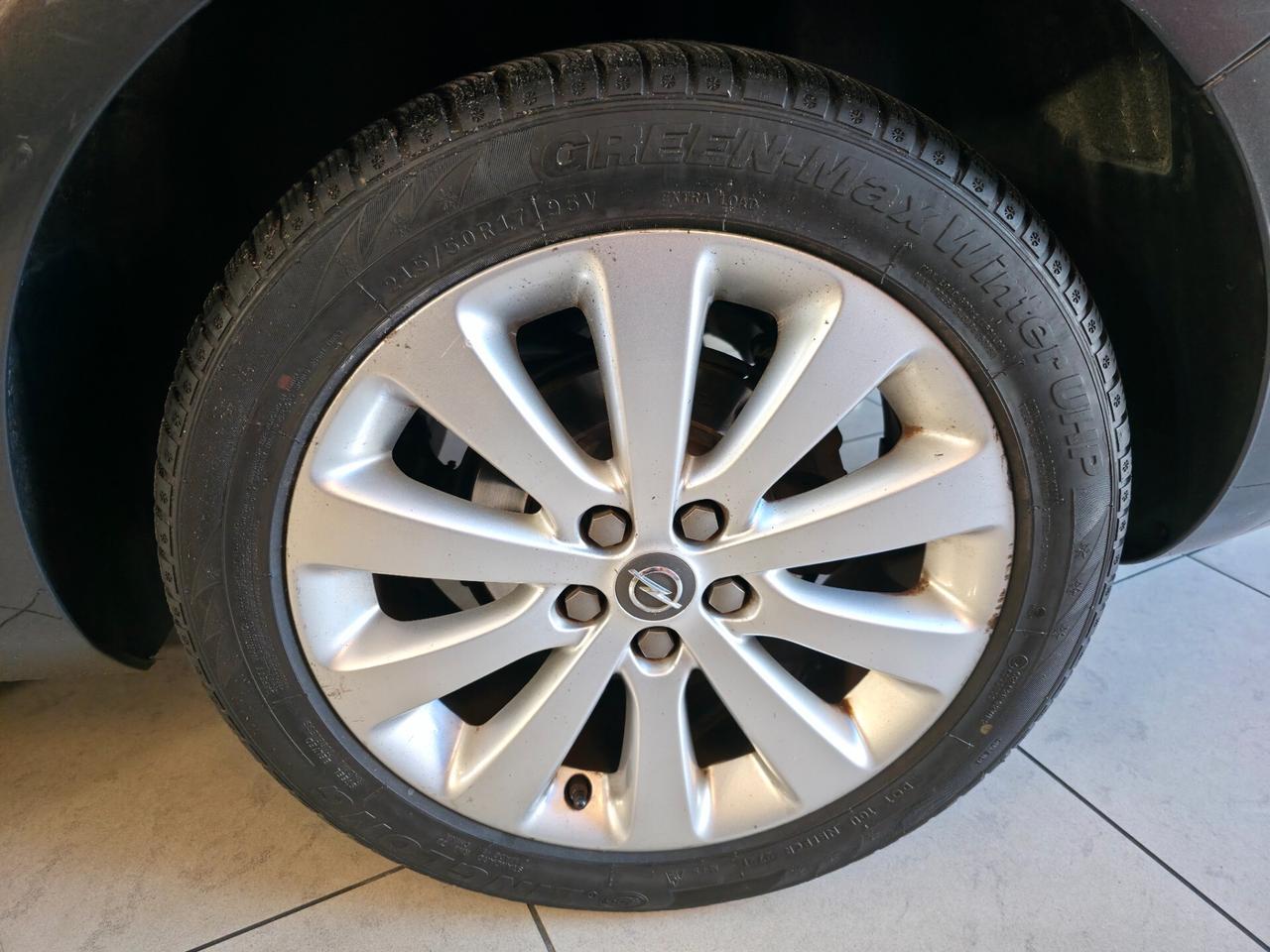 Opel Astra (ADATTA DISABILI)