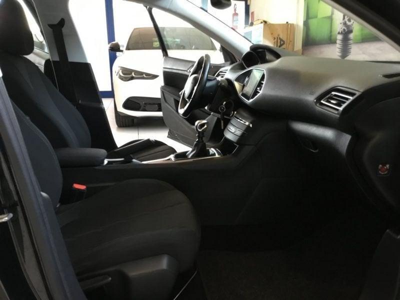 Peugeot 308 BlueHDi 120 S&S Allure