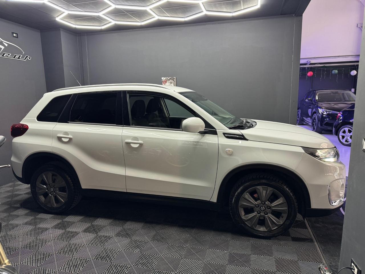 Suzuki Vitara 1.4 Hybrid Cool – 2021