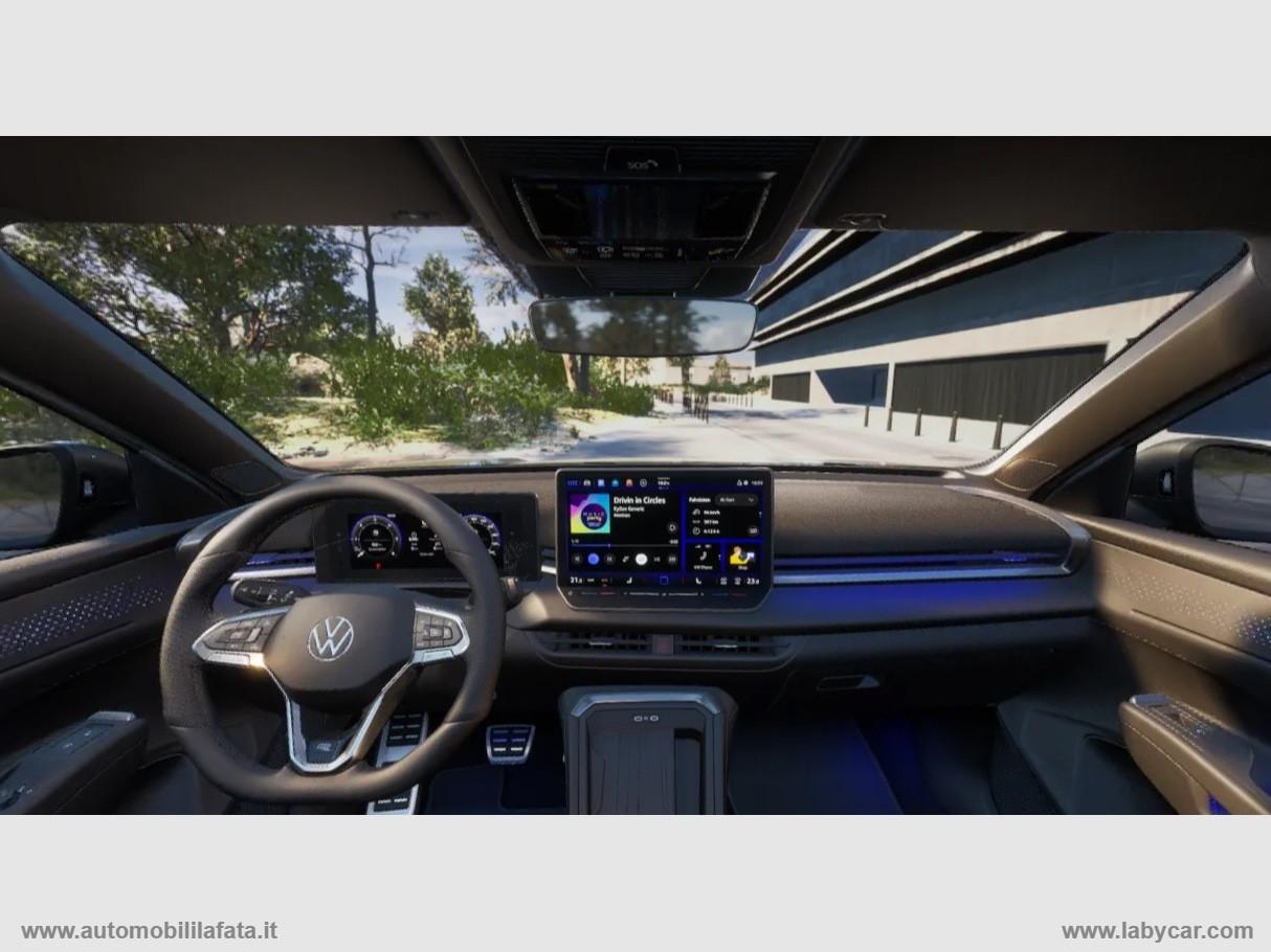 VOLKSWAGEN T-Roc 1.5 eTSI ACT 150 CV DSG R-Line KM ZERO