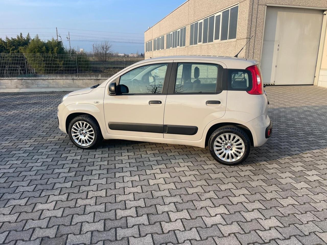 Fiat Panda 1.2 EasyPower Lounge 32.000 km