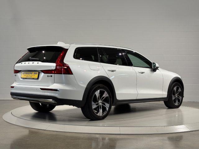 VOLVO V60 Cross Country B4 (d) AWD auto. Plus PREZZO REALE