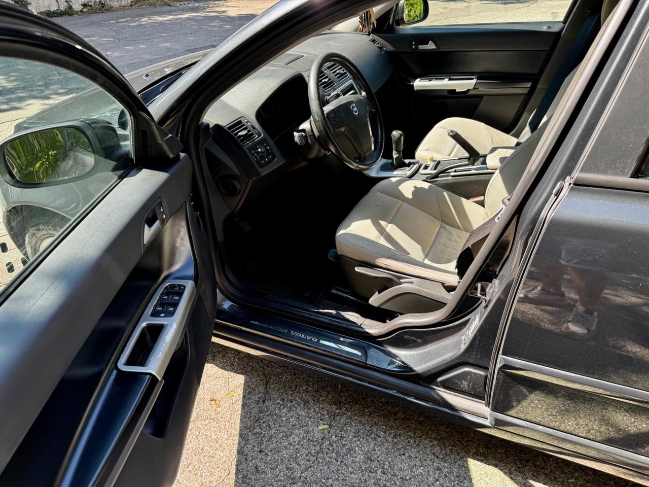 Volvo V50 2.4 D5 cat Summum