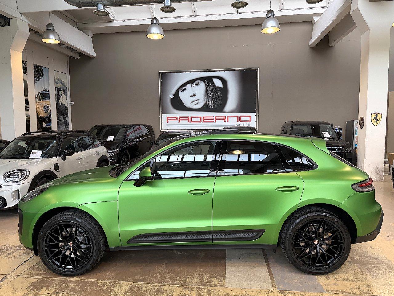 Porsche Macan 2.0 265cv PDK - 21" - Tetto - Carplay - Wrap Verde