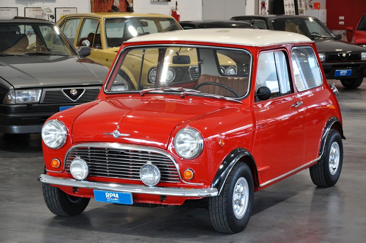 Innocenti Mini replica Morris Cooper S 1275