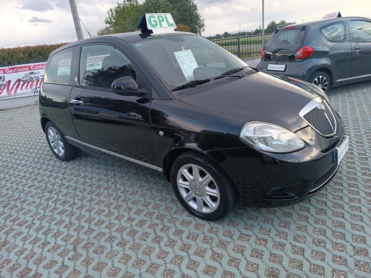 Lancia Ypsilon 1.2 GPL