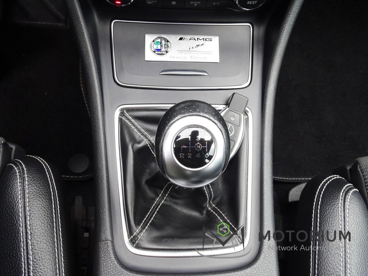 Mercedes-Benz GLA 180 Sport PACCHETTO AMG SPECIAL EDITION