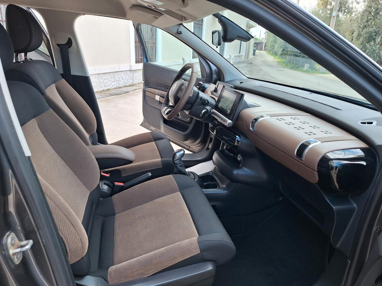 Citroen C4 Cactus 1.6 HDi 100 Shine NAVI 2017