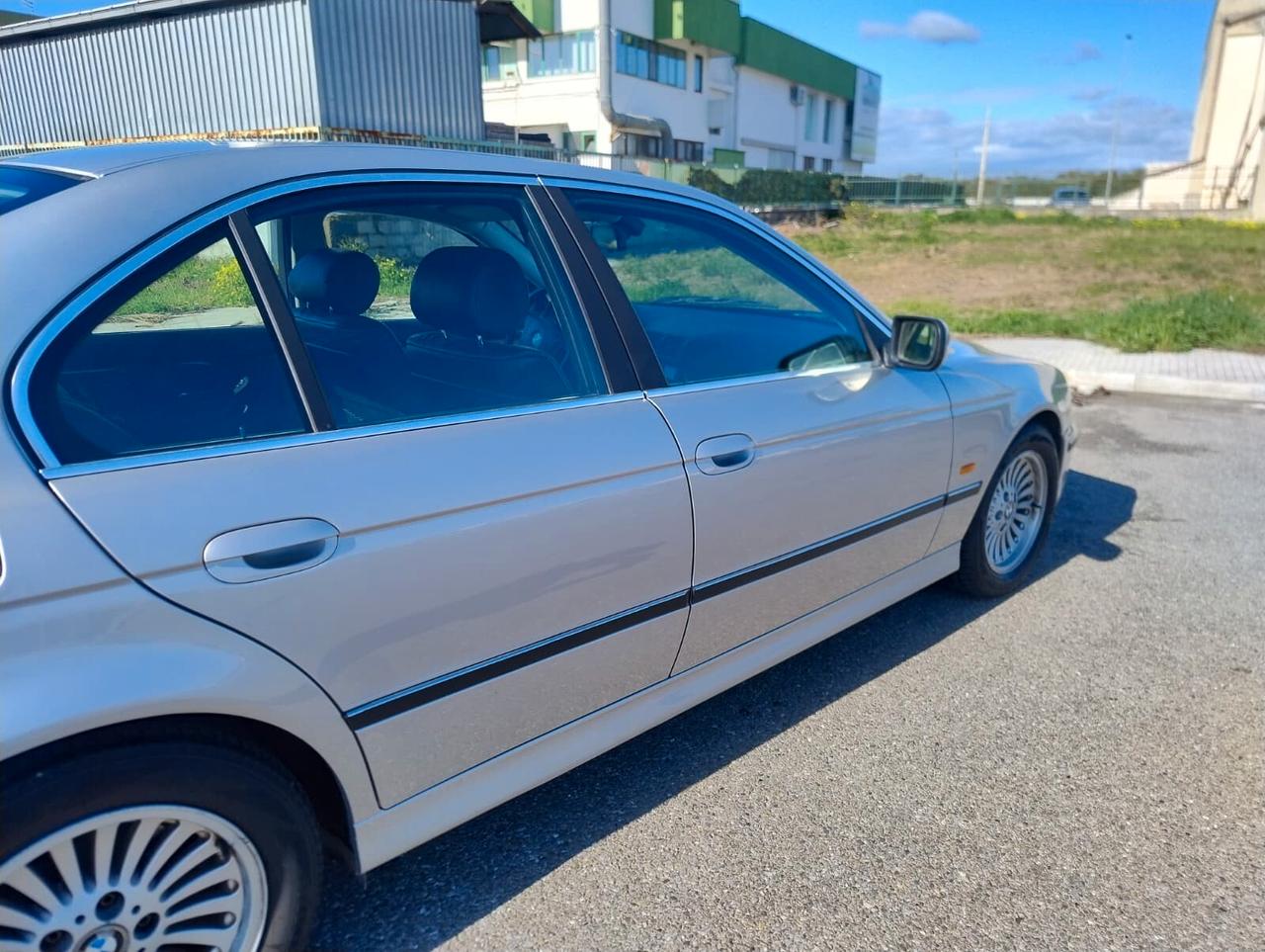 Bmw 520 520i 24V cat Futura