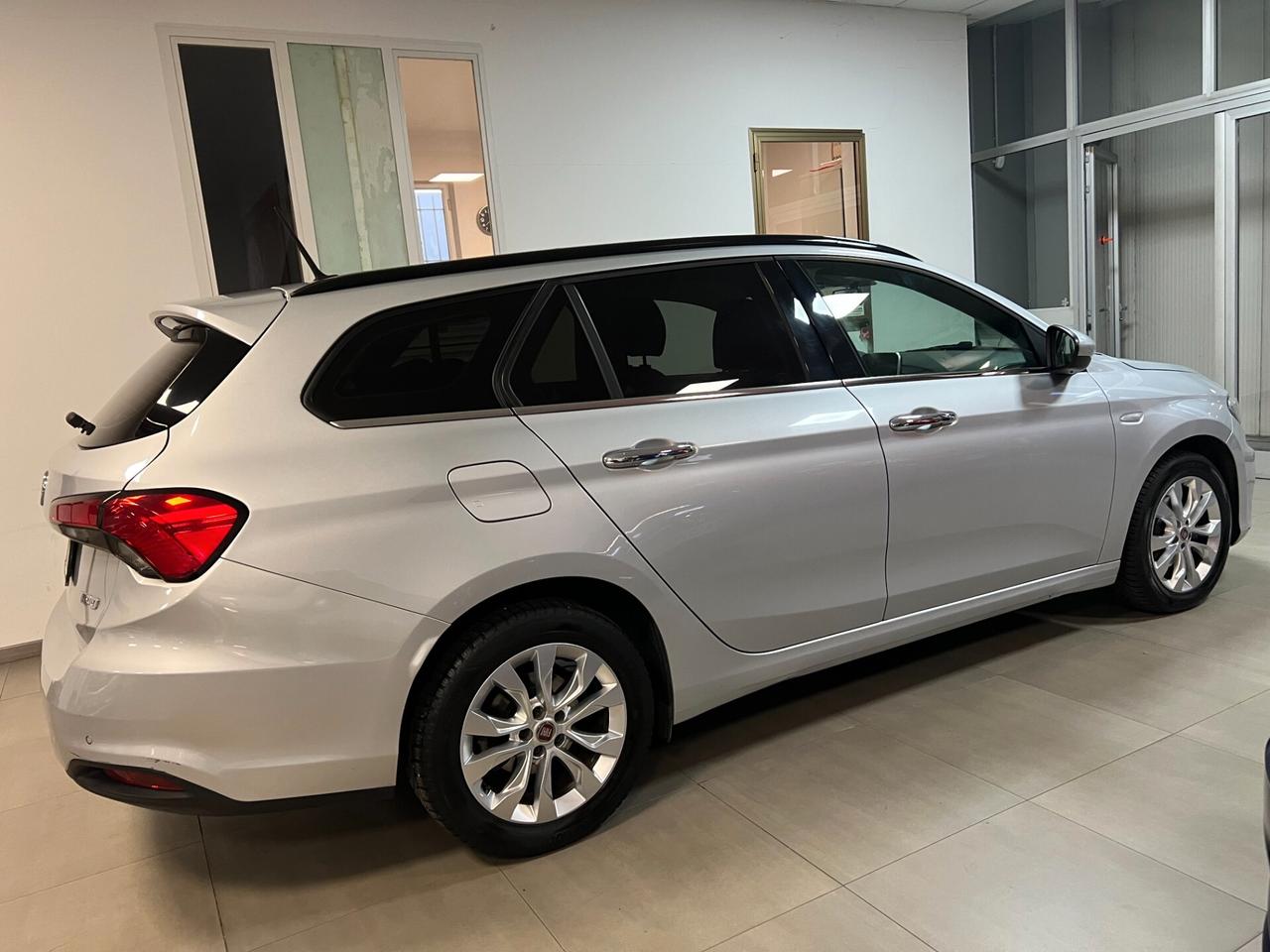 Fiat Tipo 1.6 Mjt S&S SW Lounge