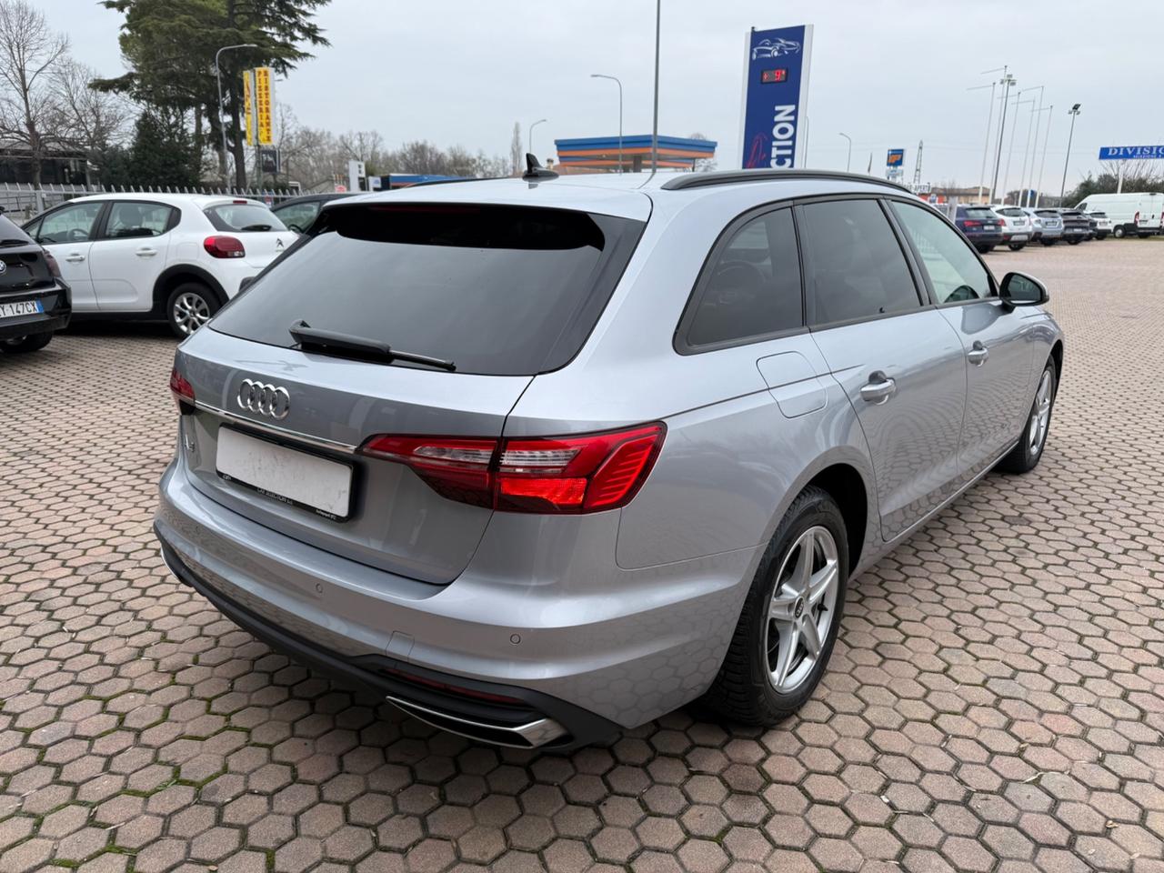 Audi A4 Avant 30 TDI/136 CV S tronic