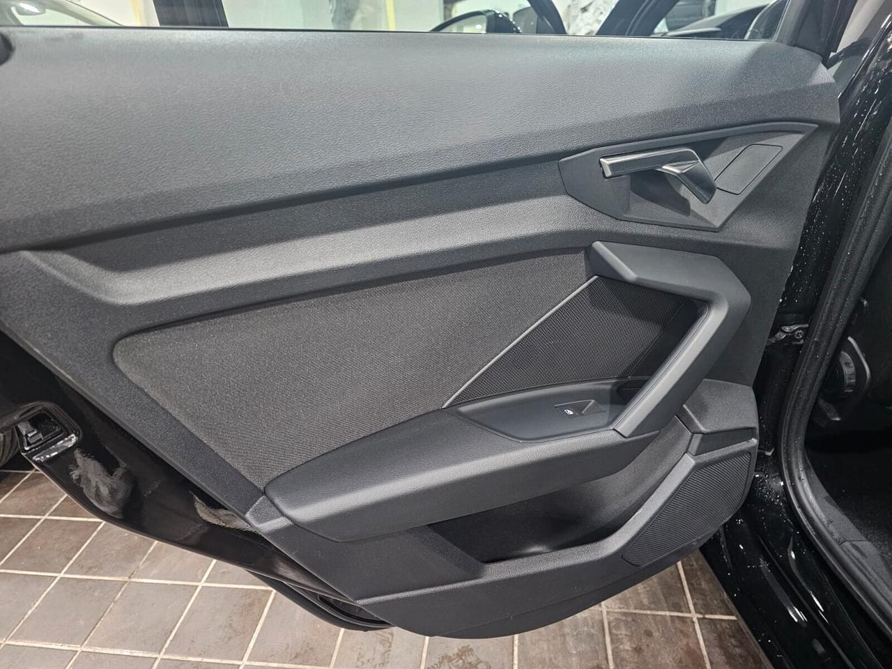 NUOVA AUDI A3 SPORTBACK S-LINE 35 TDI 150CV S-TRONIC IDENTITY BLACK