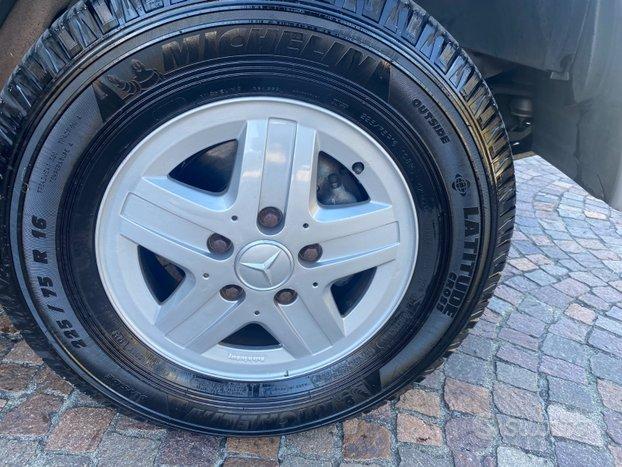 MERCEDES BENZ G 350 TD SW CORTO AUT