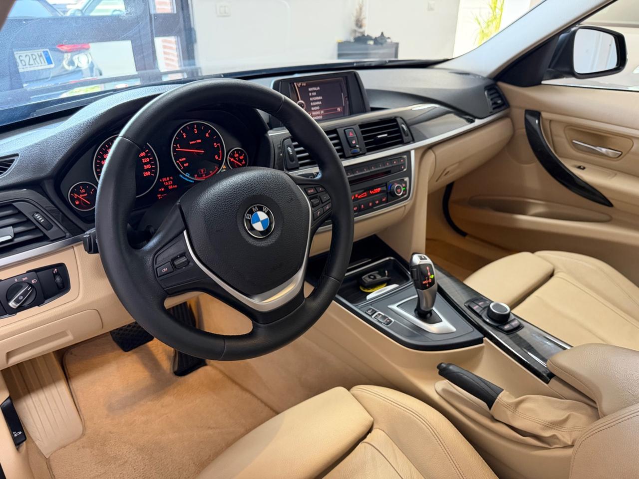 Bmw 318 318d Touring LUXURY aut.