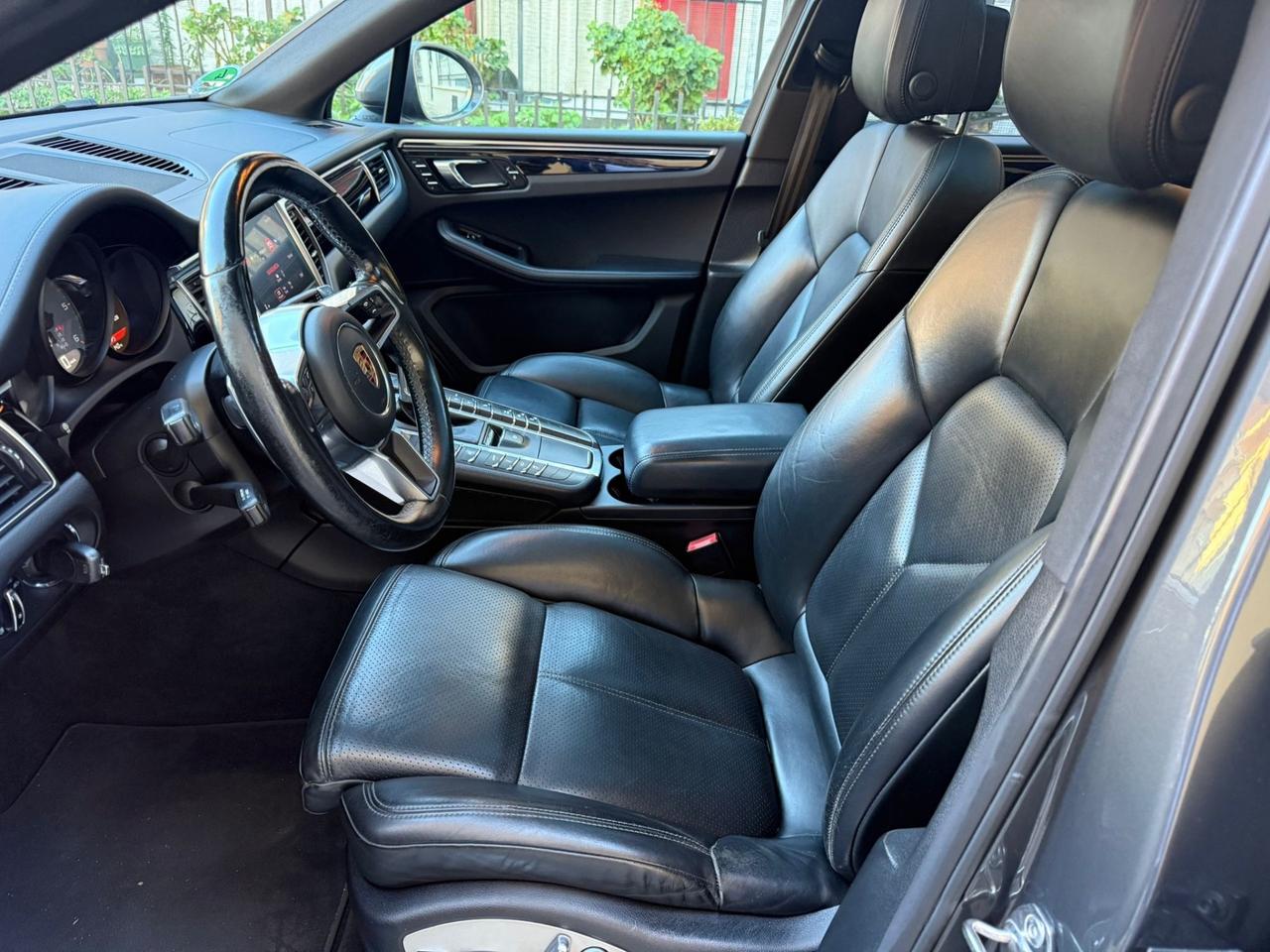 Porsche Macan 3.0 S tetto panoramico e gancio traino