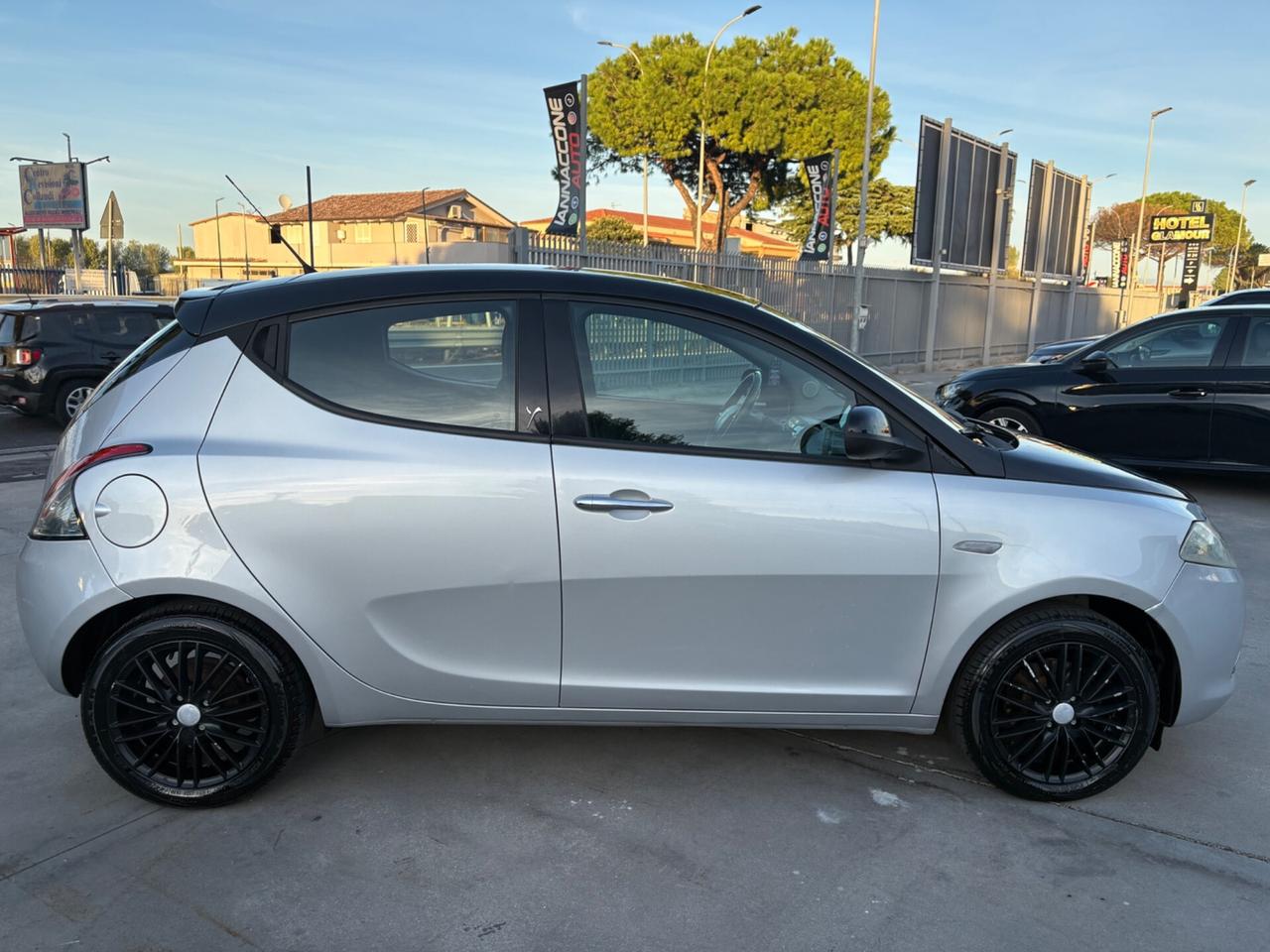 Lancia Ypsilon 1.2 69 S&S Platinum GPL