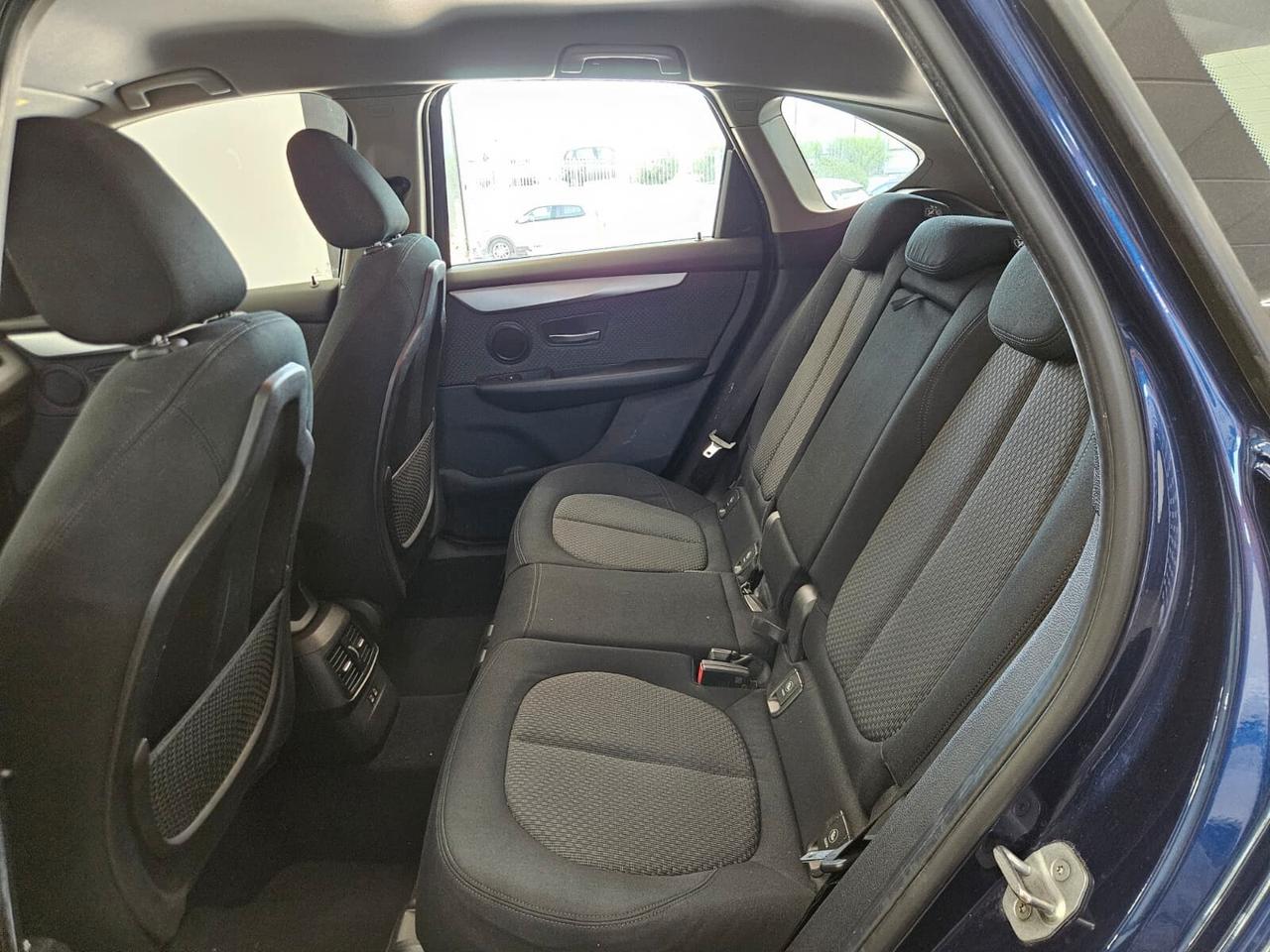 Bmw 216d Active Tourer Advantage auto - NEOPATENTATI