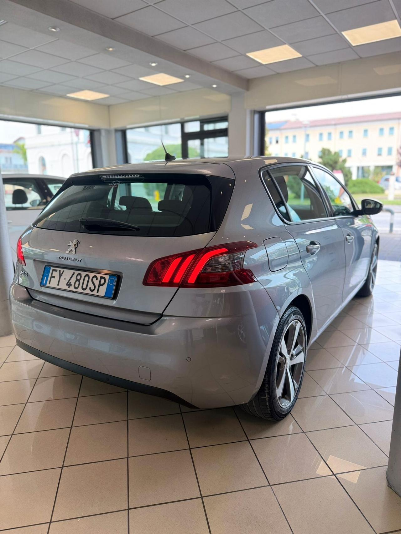 Peugeot 308 BlueHDi 130 S&S Active