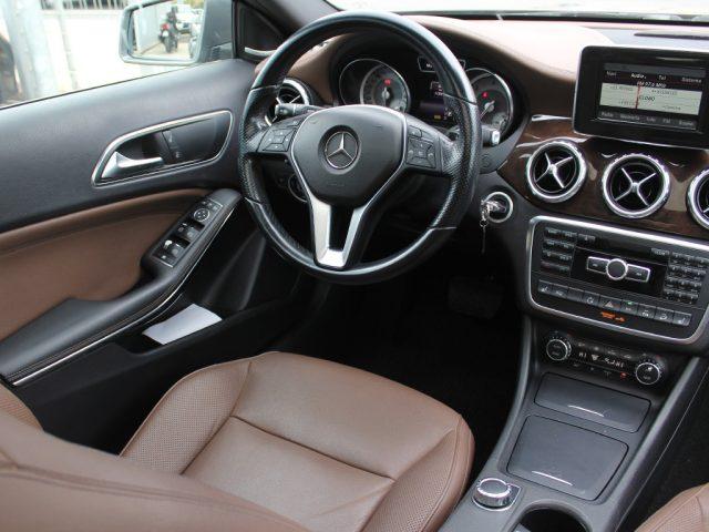 MERCEDES-BENZ GLA 220 CDI Automatic 4Matic Sport