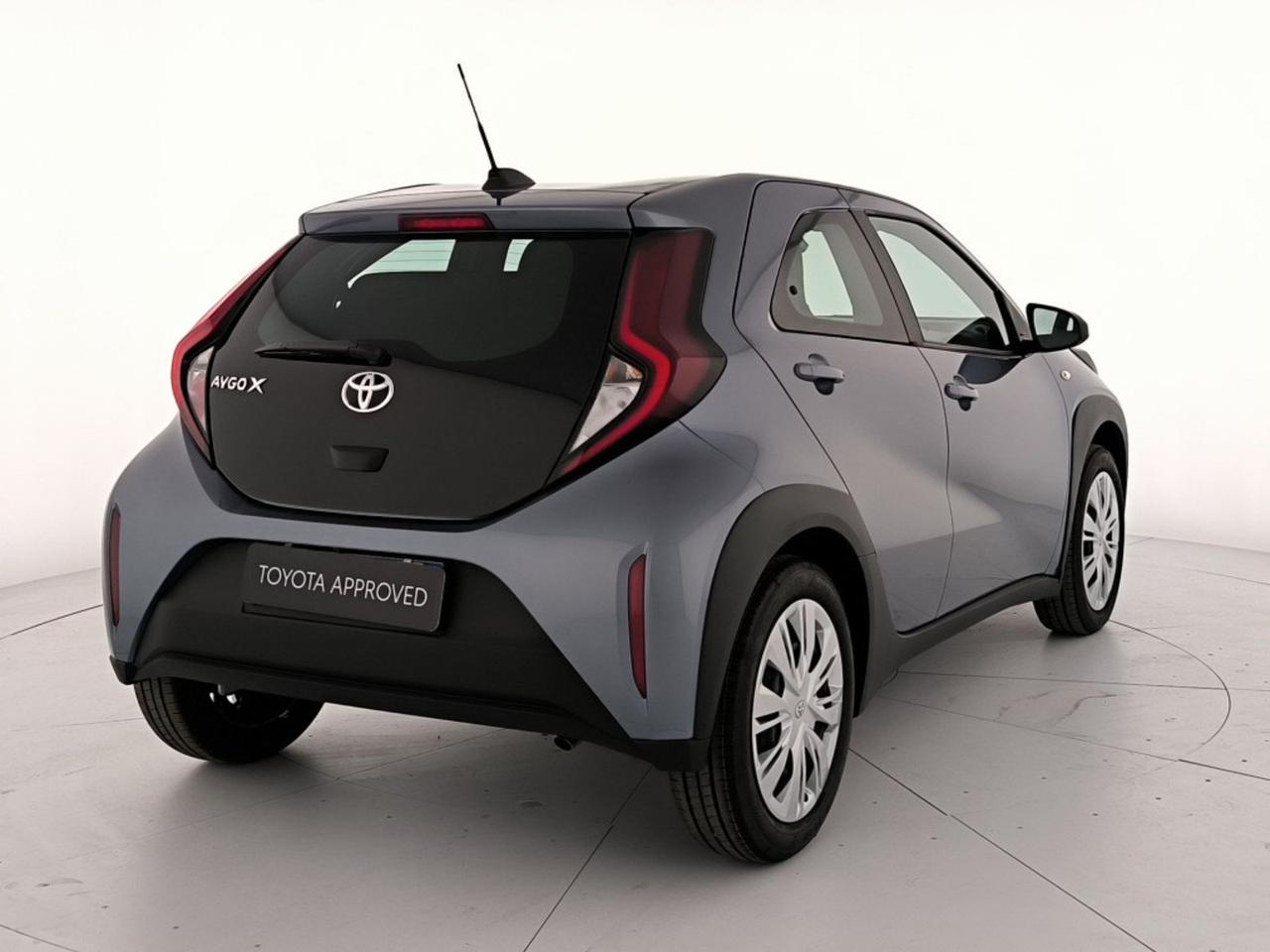 Toyota Aygo x 1.0 active 72cv s-cvt