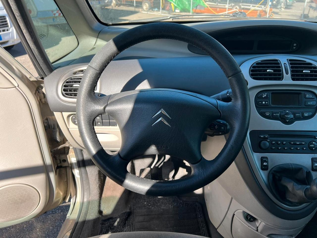 Citroen C4 1.6 HDi 110CV FAP Elegance