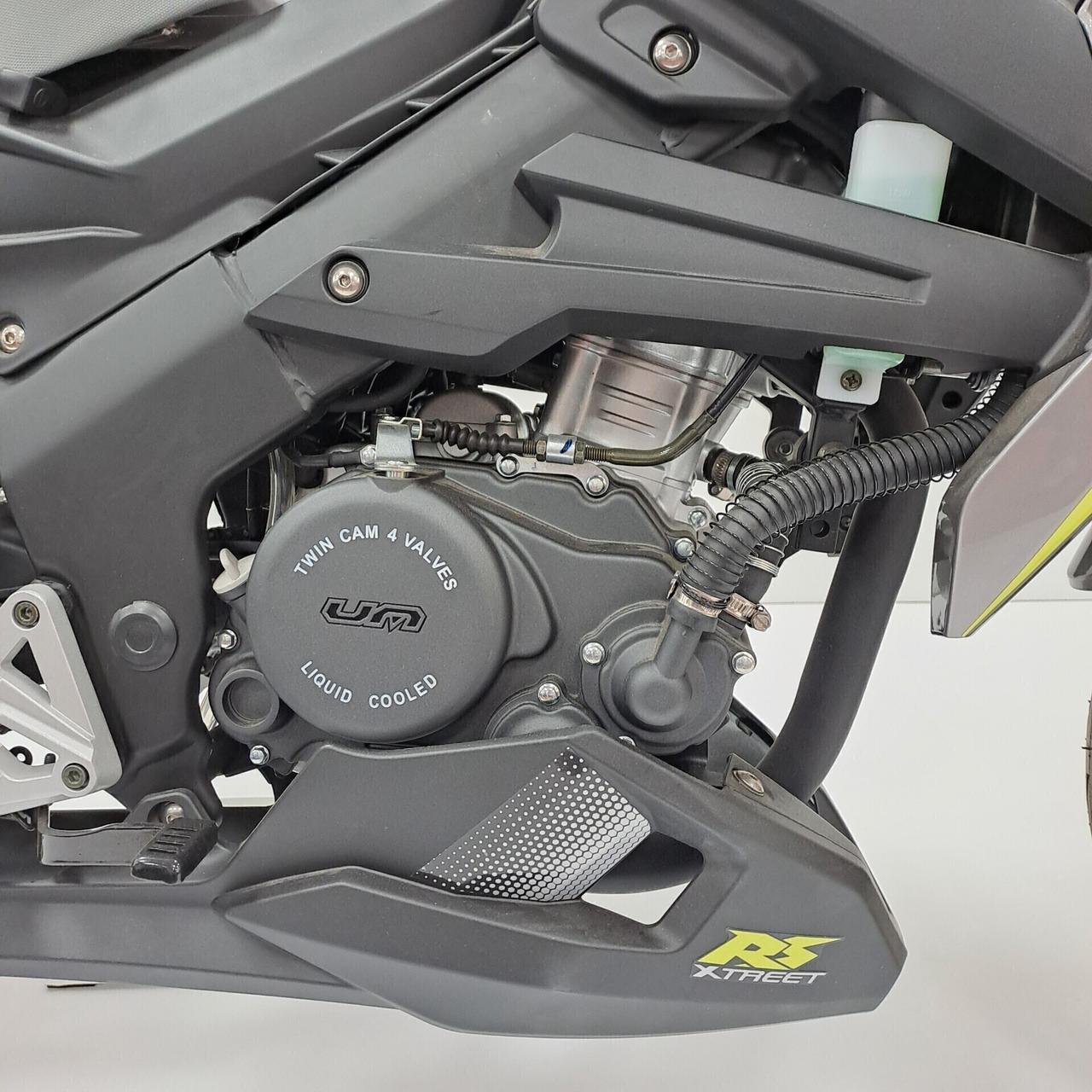 UM Moto. XTREET RS 125 SUPERPREZZO