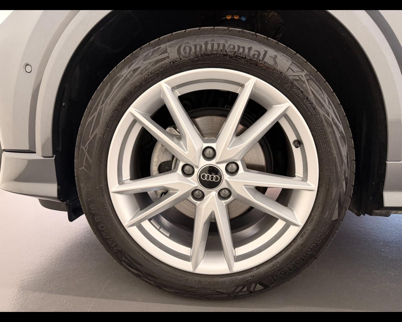 AUDI Q2 35 TFSI S-TRONIC S-LINE EDITION