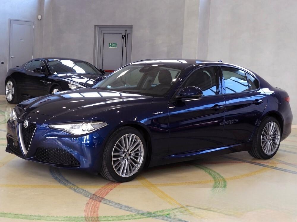 Alfa Giulia 2.2 160 CV AT8 Super Manuale Blu Monte Carlo