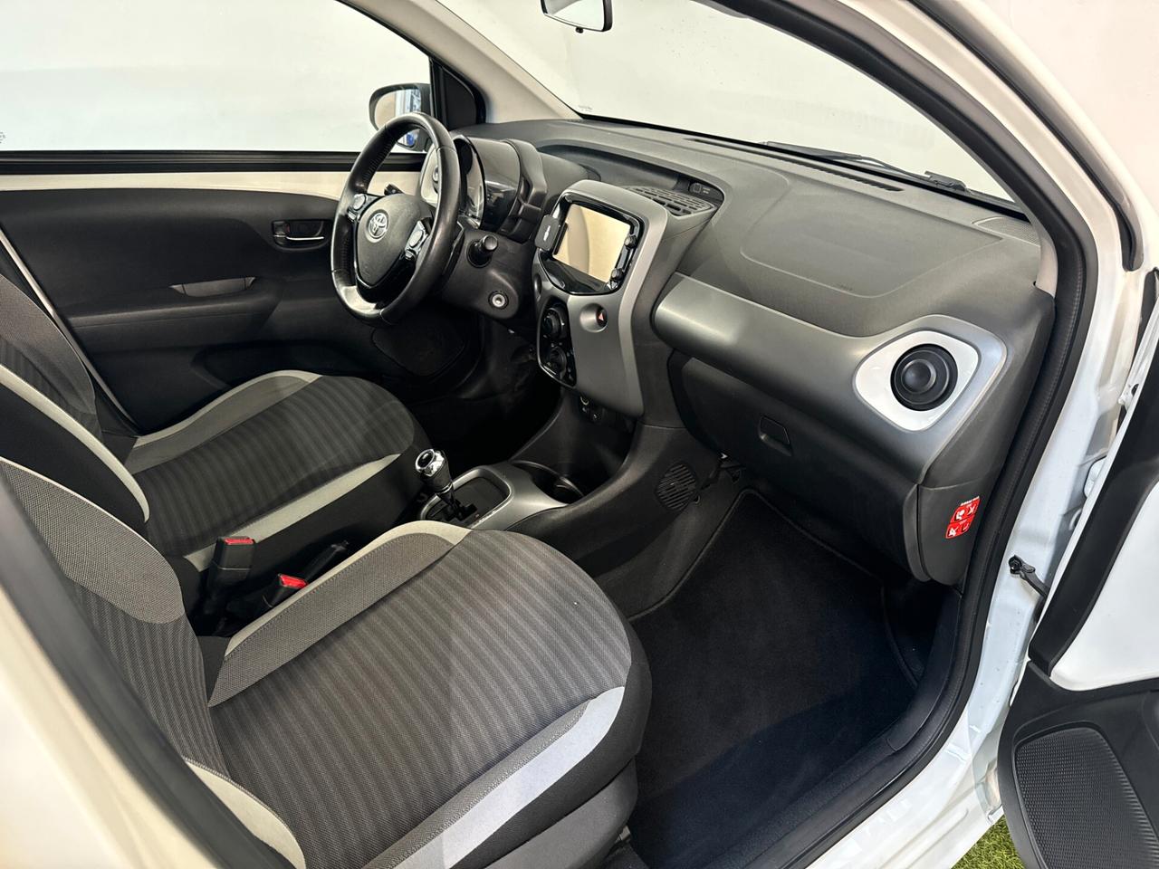 Aygo 5p 1.0 x-cite EURO6 AUTOMATICA TELECAMERA