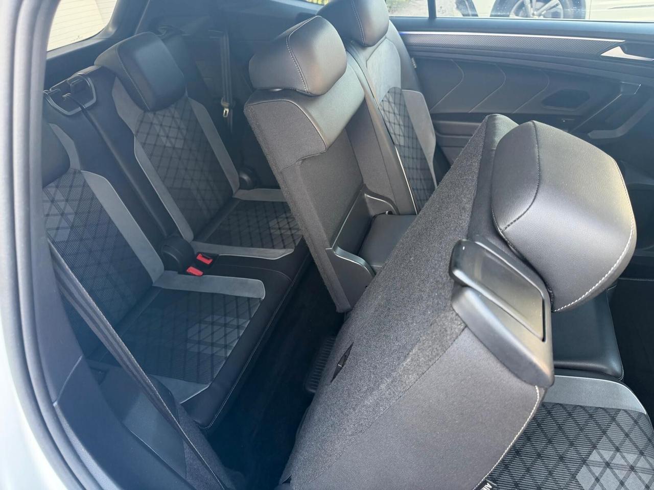 Volkswagen Tiguan Allspace 2.0 TDI 200 CV SCR DSG 4MOTION R-Line 7 posti