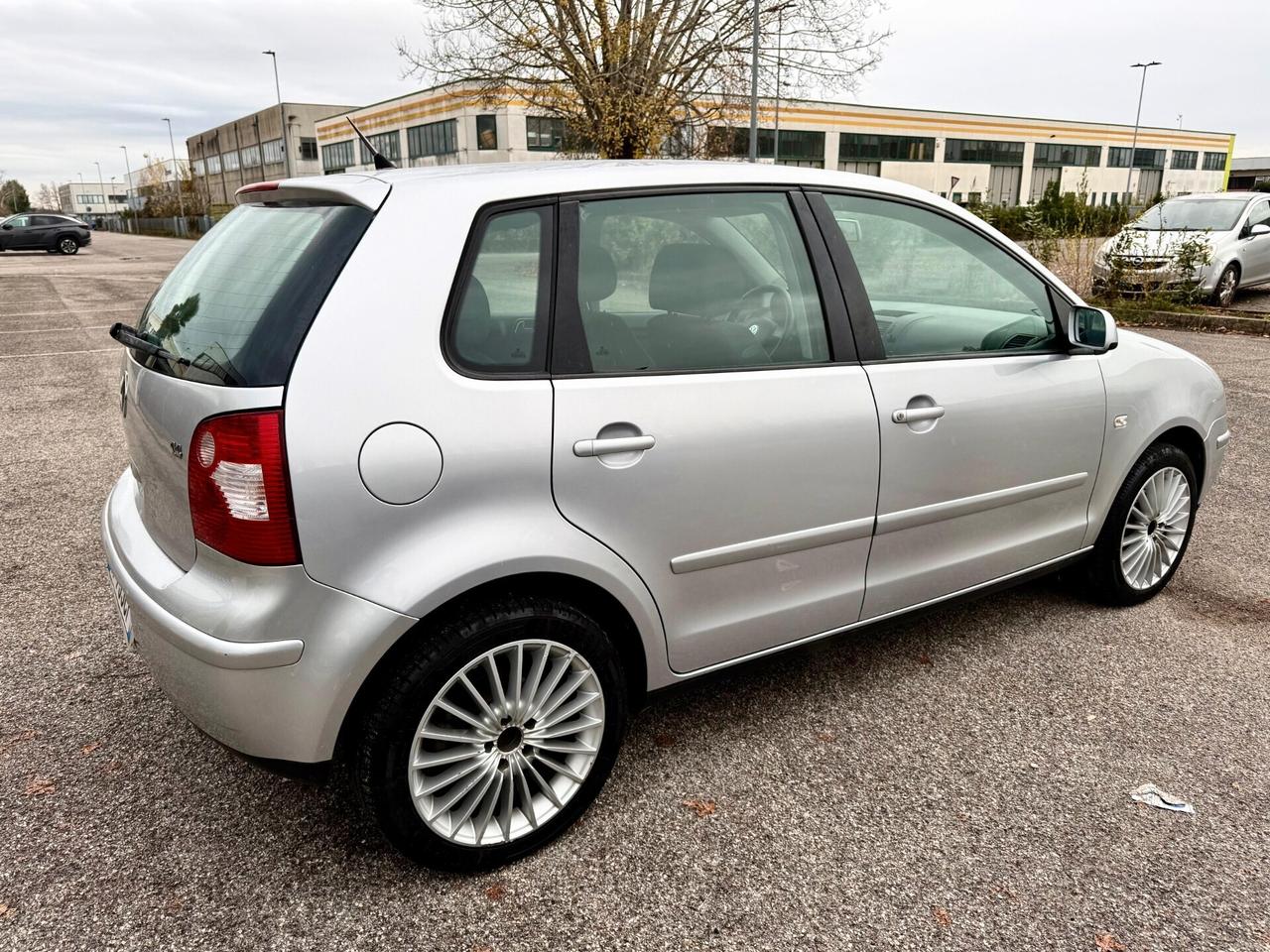 VOLKSWAGEN POLO 1.4 BENZ NEOPAT. UNICO PROP.
