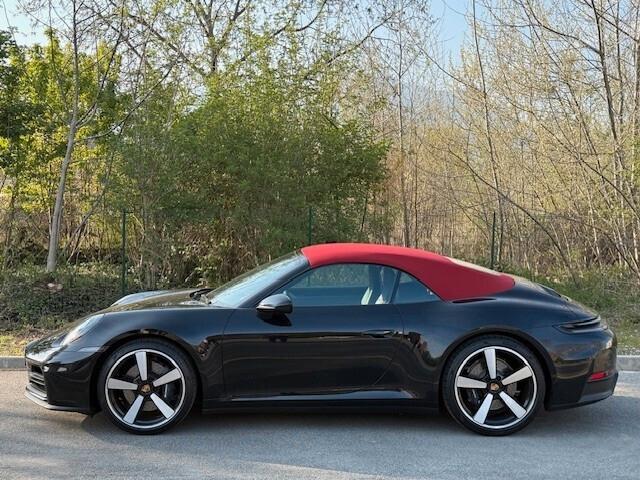 Porsche 911 Carrera Cabriolet