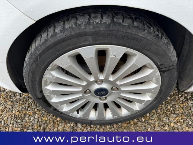 FORD Fiesta 1.6 TDCi 90CV 3 porte DPF Titanium