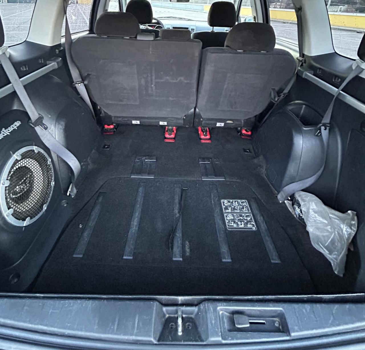 Mitsubishi Outlander 2.0 DI-D Instyle 7 POSTI