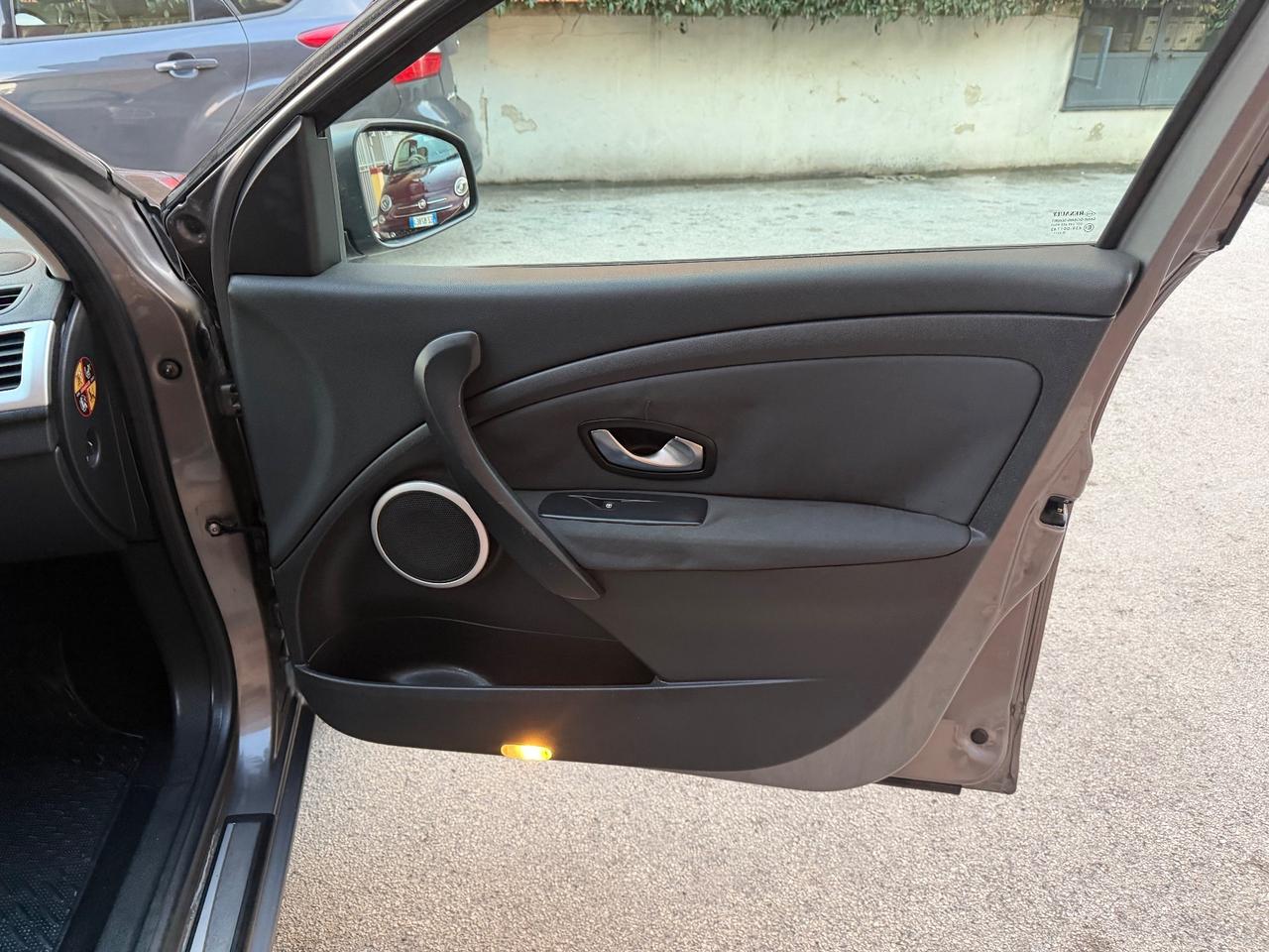 Renault Megane Mégane 1.5 dCi 110CV EDC SporTour Attractive