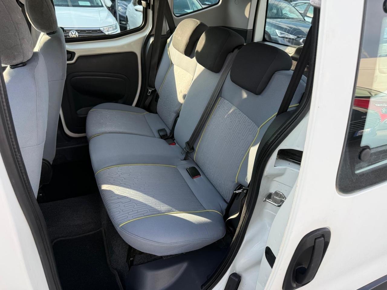 Peugeot Bipper AUTOMATICO Tepee 1.4 HDi 70CV Outdoor 2-Tronic