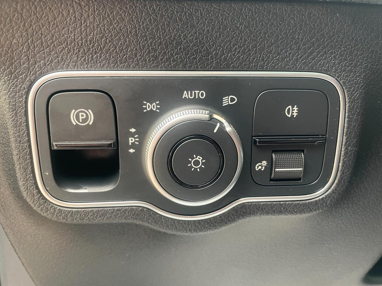 Mercedes-benz GLB 200 d Automatic Executive